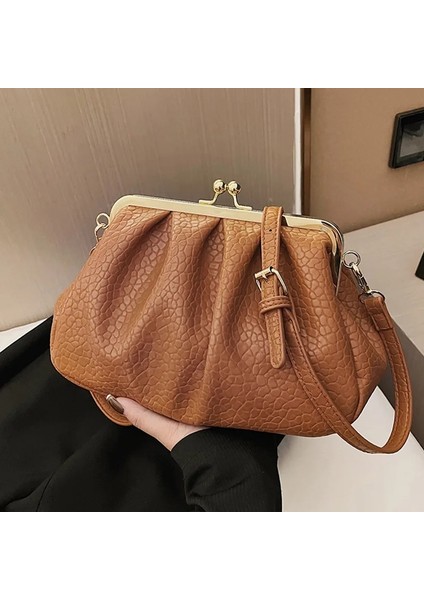 Yeşil Stil 17CM26CM10CM Kadın Pilili Kabuk Klip Crossbody Çanta Yumuşak Pu Deri Lüks Tasarımcı Çanta ve Çanta Omuz Çantası Debriyaj (Yurt Dışından) fiyatları