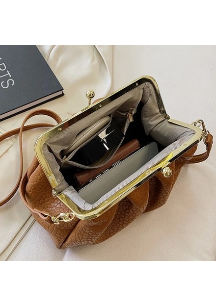 Yeşil Stil 17CM26CM10CM Kadın Pilili Kabuk Klip Crossbody Çanta Yumuşak Pu Deri Lüks Tasarımcı Çanta ve Çanta Omuz Çantası Debriyaj (Yurt Dışından) modelleri