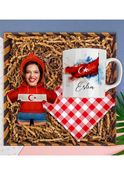 Kişiye Özel Kupa & Bardak Altlığı & Fotoğraflı Peluş Anahtarlık Hediye Kutusu 112862