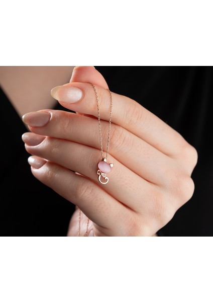 925 Ayar Pembe Kaplı Ay Taşlı Gümüş Kedi Kolye