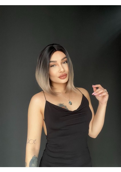 Perçemsiz Bob Kesim Tepe Kısmı Cilt Görünümlü Medikal Peruk Siyah Küllü Gri modelleri