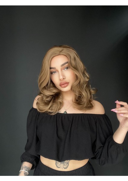 Kahkülsüz Medikal Orta Boy Dalgalı Peruk Medikal Kumral fiyatları