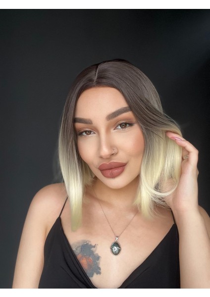 Perçemsiz Bob Kesim Tepe Kısmı Cilt Görünümlü Medikal Peruk Kumral Platin fiyatları