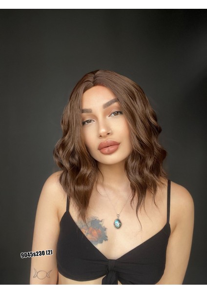 Bob Kesim Dalgalı Tepe Cilt Deri Görünümlü Medikal Peruk Perçemsiz Sıcak Kahve