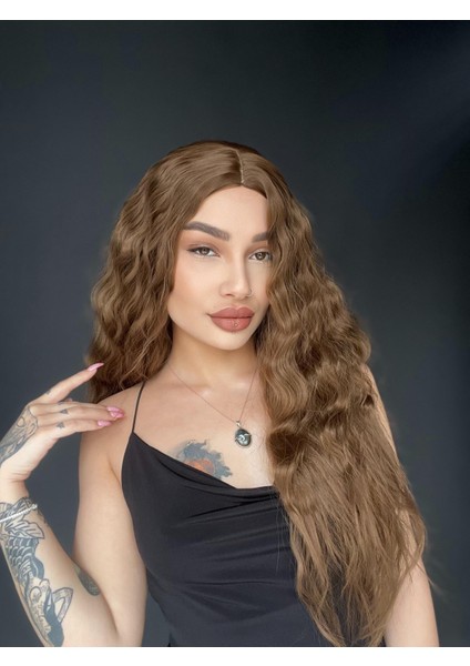 Wag Dalgalı Medikal Üst Kısmı Cilt Görünümlü Medikal Peruk Kumral modelleri