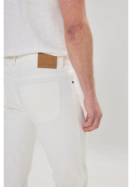 ALTINYILDIZ CLASSICS Erkek Beyaz Slim Fit Dar Kesim 5 Cep Armürlü Esnek Pantolon fırsatları