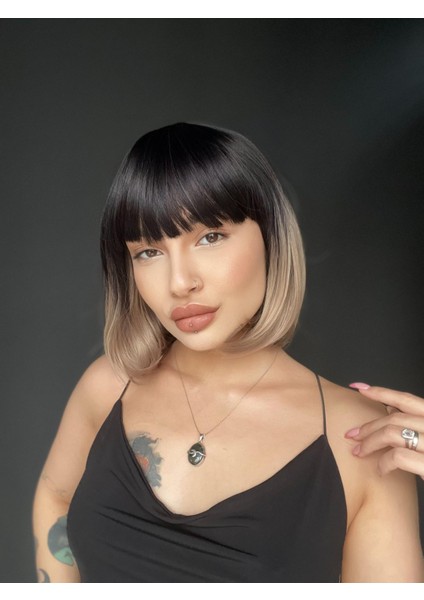 Kısa Küt Perçemli Bob Pedikal Peruk Kemoterapi Uygundur Siyah Küllü Gri