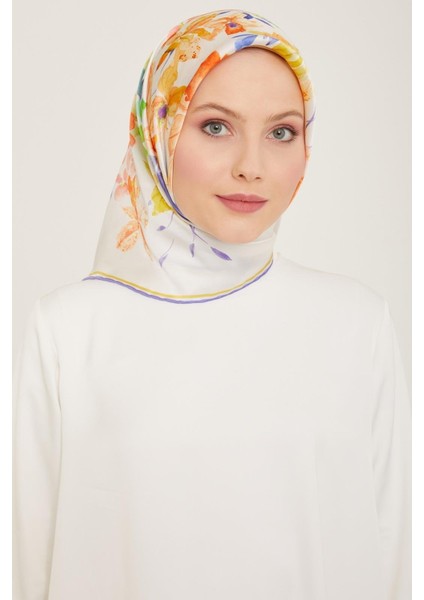 Beyaz - Turuncu Çiçek Desen Tivil İpek Eşarp 9127 - 03