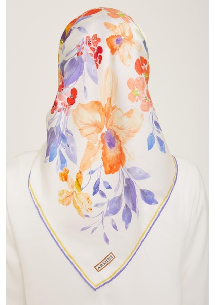Beyaz - Turuncu Çiçek Desen Tivil İpek Eşarp 9127 - 03 fırsatları