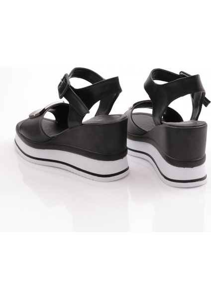 173 Kadin Bilekten Bağlamali Sandalet modelleri