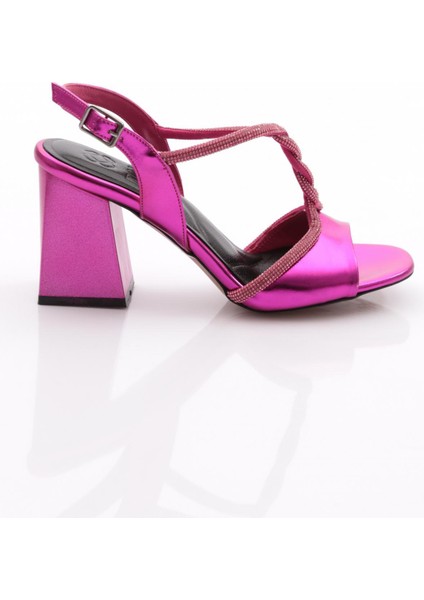 808-23Y Kadin Bantli Silver Taşli Burgu Aksesuarli Topuklu Sandalet fiyatları