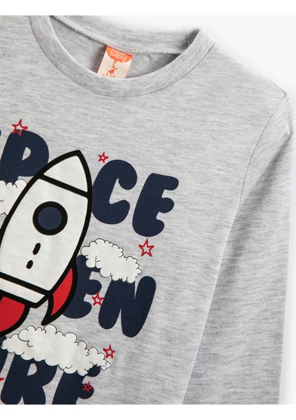 Tişört Uzay Temalı Uzun Kollu Bisiklet Yaka modelleri