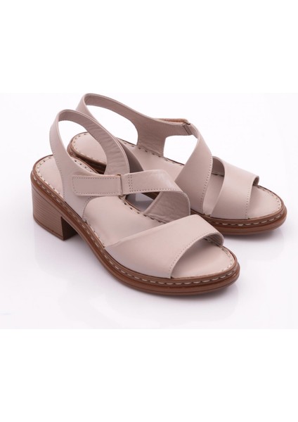 301 Kadin Arkadan Bağlama Sandalet