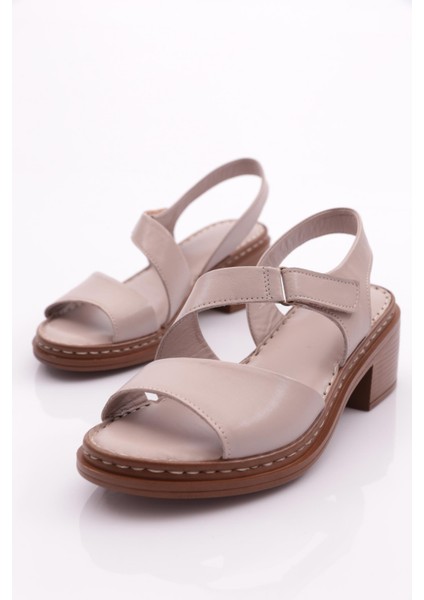 301 Kadin Arkadan Bağlama Sandalet fırsatları