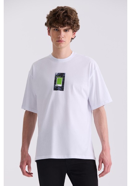 Beyaz Over Size Baskılı Bisiklet Yaka T-Shirt