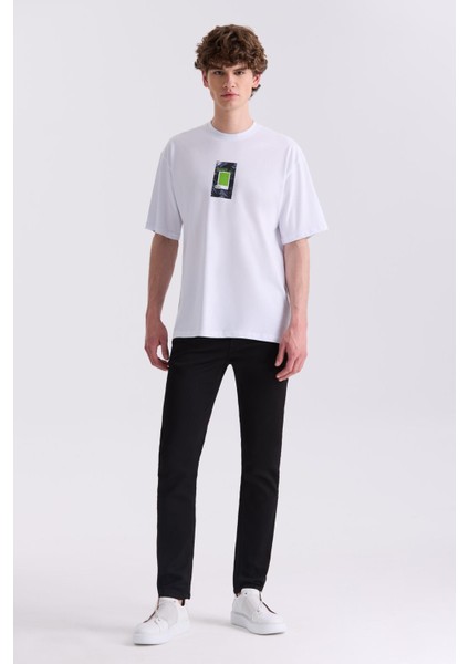 Beyaz Over Size Baskılı Bisiklet Yaka T-Shirt