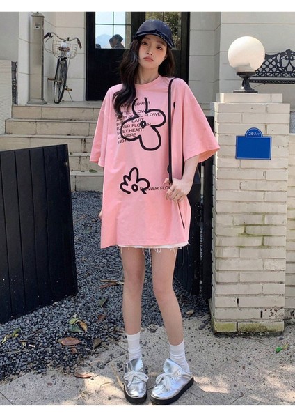 Kadın Pembe Sweet Flower Baskılı Oversize Tişört