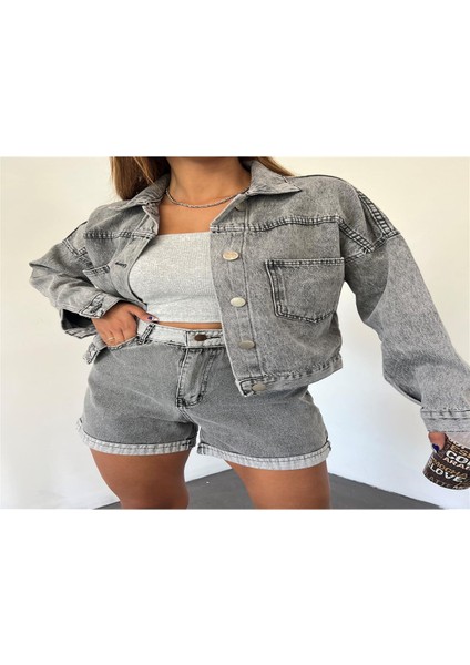 Kadın Düğmeli Çift Cepli Crop Denim Ceket