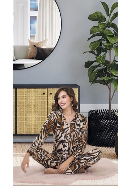 Uzun Kollu Ince Dügmeli Leopar Desenli Kadın Pijama Takımı modelleri