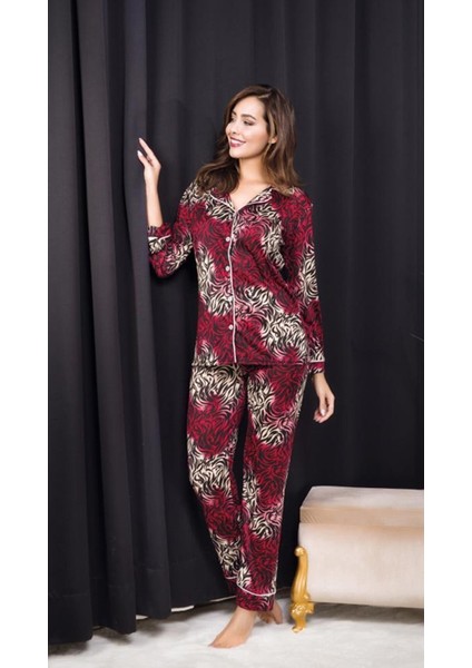 Uzun Kollu Ince Dügmeli Varak Çizgili Desenli Kadın Pijama Takımı modelleri