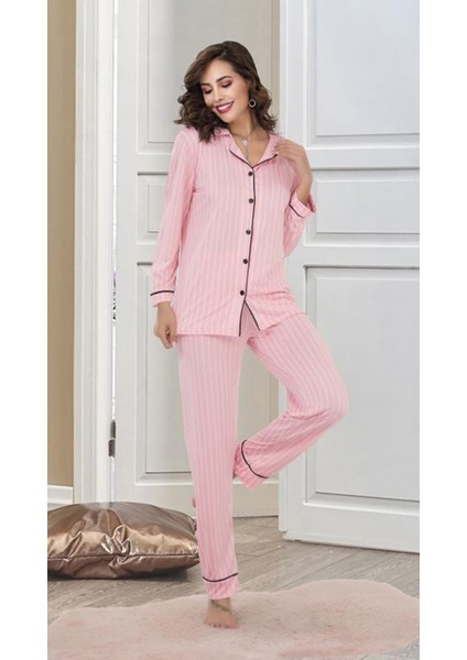 Uzun Kollu Ince Dügmeli Pembe Çizgili Kadın Pijama Takımı