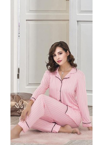 Uzun Kollu Ince Dügmeli Pembe Çizgili Kadın Pijama Takımı