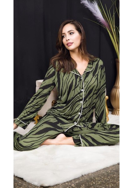 Uzun Kollu Ince Dügmeli Yeşil Çizgili Desenli Kadın Pijama Takımı