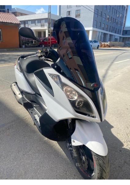 Kymco Downtown 200 300 Ön Cam 2010 2015 Modellere Uyar 67CM  Siyah Renk  4mm Orjinal Boy