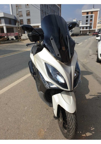 Kymco Xciting 400 I Ön Cam 2015 Modellere Uyar 72CM Siyah Renk 4mm Uzun ve Geniş