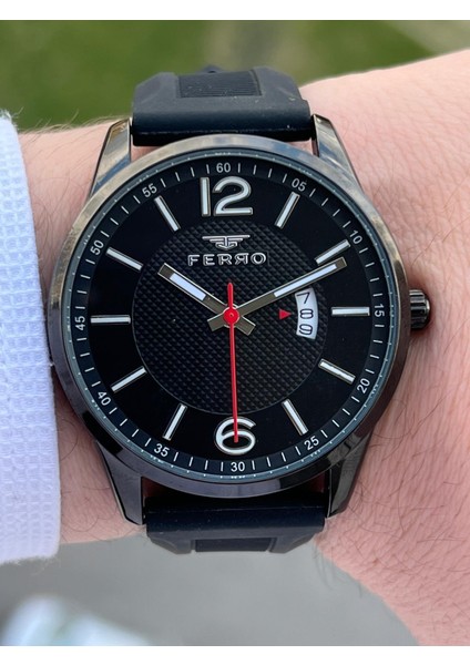 Takvimli Siyah Renk Slikon Kordon 30 mt Su Geçirmez Erkek Kol Saat EFM31359-J22 modelleri