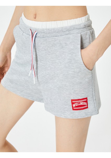 Çift Bel Detaylı Spor Mini Şort Cepli Beli Bağlamalı