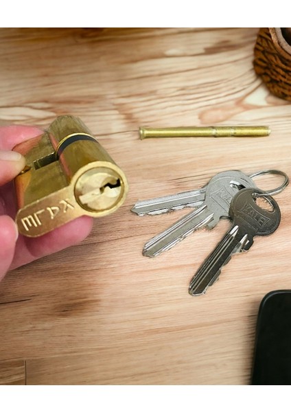 Kilit, Dış Kapı Kilidi, Çelik Kapıkilidi, Kale Bilyalı Silindirsaten 68 mm + 3 Anahtar