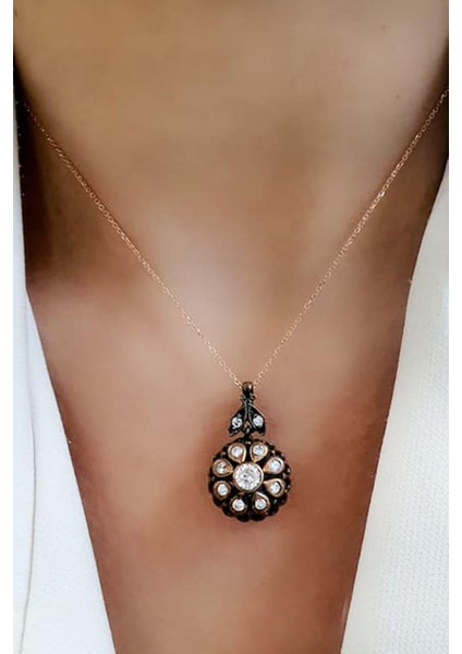 Zirkon taşlı 925 ayar gümüş rose otantik kolye