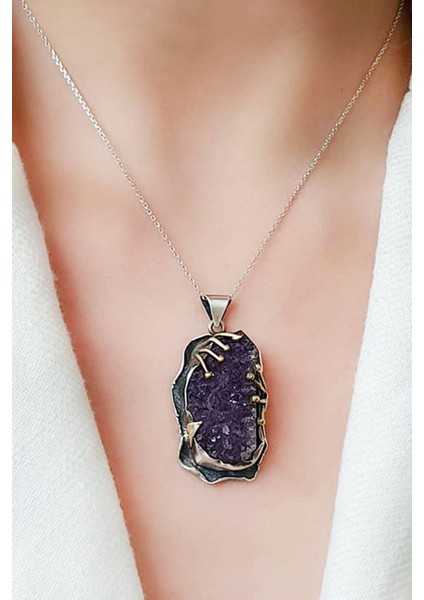 İşlenmemiş Ametist taşlı gümüş el işi tasarım kolye