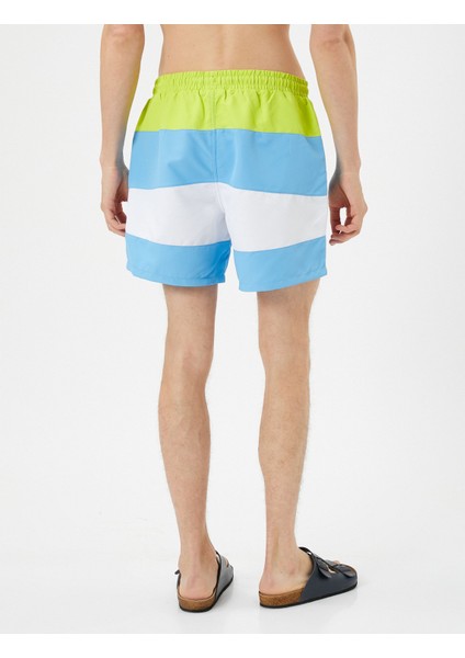 Deniz Şortu Renk Bloklu Beli Bağcıklı Cepli modelleri