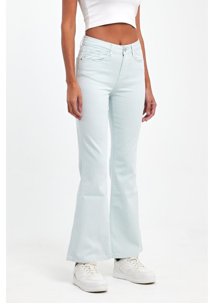 - Kadın Buz Mavi Likralı 5 Cep Flare Pantolon modelleri