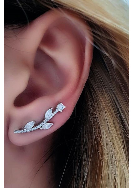 Zirkon taşlı pırlanta ışıltısında gümüş tek earcuff küpe