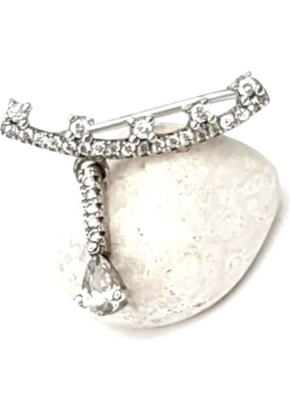 pırlanta ışıltısında zirkon taşlı gümüş earcuff tek küpe fiyatları