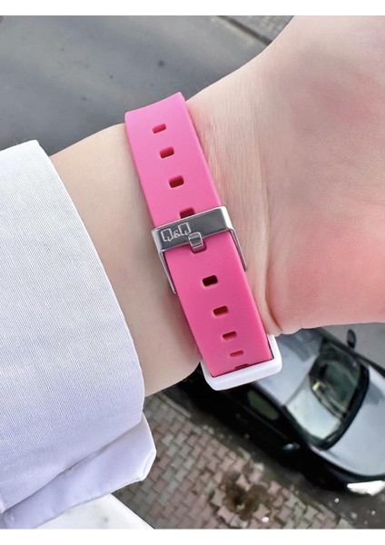 kadın Plastik Kordon Kol Saati modelleri