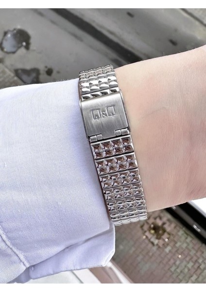 kadın Metal Kordon Kol Saati modelleri