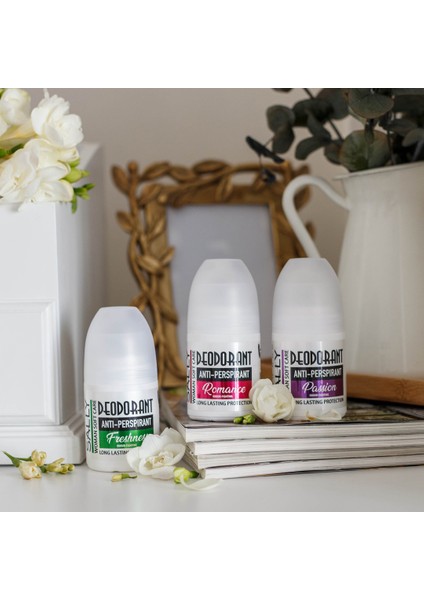 Terlemeye Karşı Koku Giderici Kadın Roll On Deodorant Romance 50 ML fırsatları