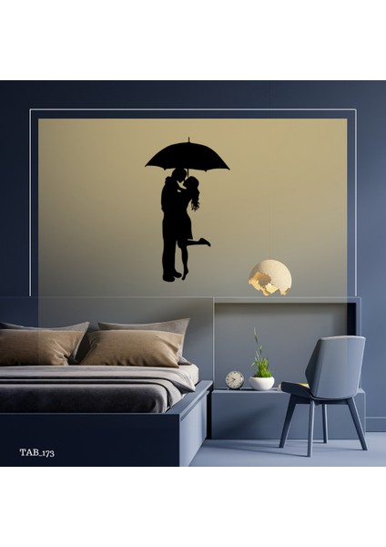 Şemsiye Altında Kadın ve Erkek