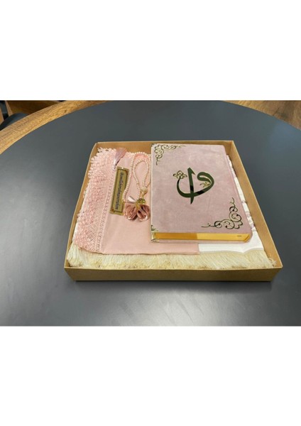 Pembe Hediye Kuranı Kerim Seti Örtü Tespih Seccade