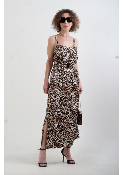 Leopar Desenli Kemerli Askılı Saten Elbise