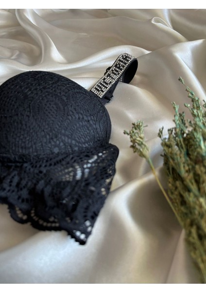 Siyah Dantelli Taşlı Balenli Destekli Sütyen Takım Kutusuzdur fırsatları