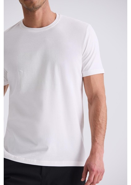 Ekru Slim Fit Bisiklet Yaka T-Shirt modelleri