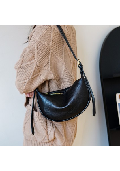 Ilkbahar ve Yaz Için Büyük Kapasiteli, Şık ve Sade Omuz Çantası (Yurt Dışından) modelleri