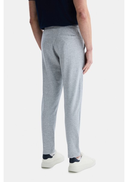 CONNOR Gri Erkek Lastikli Paça Nakış Detaylı Standard Fit Model Eşofman Altı fırsatları
