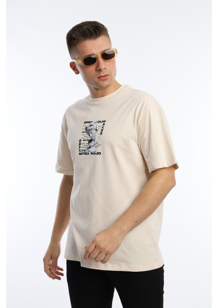 Erkek Oversize Fit Open Your Eyes Baskılı Tişört Ekru fiyatları