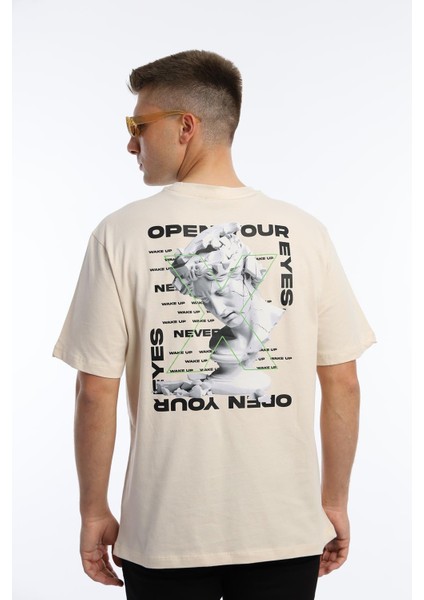 Erkek Oversize Fit Open Your Eyes Baskılı Tişört Ekru fırsatları